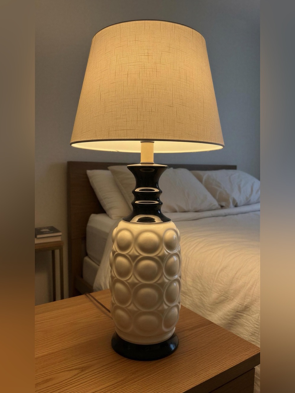Mid-Century Honi Chilo Ceramic Cream/Black Bubble Table Lamp
